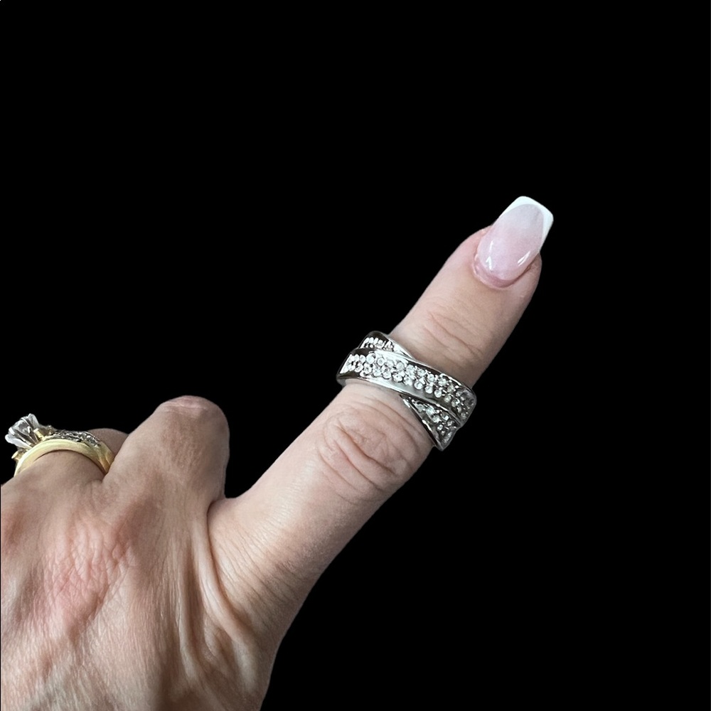Silver rhinestone ring size 8